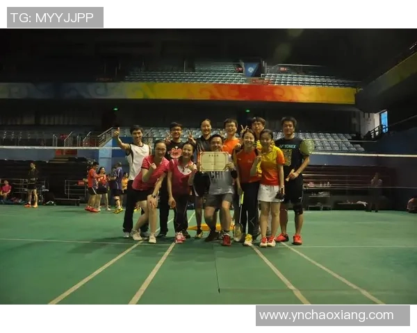 深圳羽毛球队与重庆羽毛球队赛后复盘分析战术对决与表现总结 深圳羽毛球队与重庆羽毛球队赛后复盘分析战术对决与表现总结